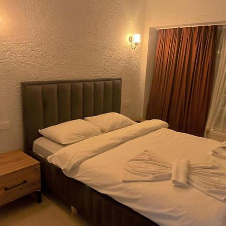 Kadikoey Bull Hotel Istanbul Exteriör bild